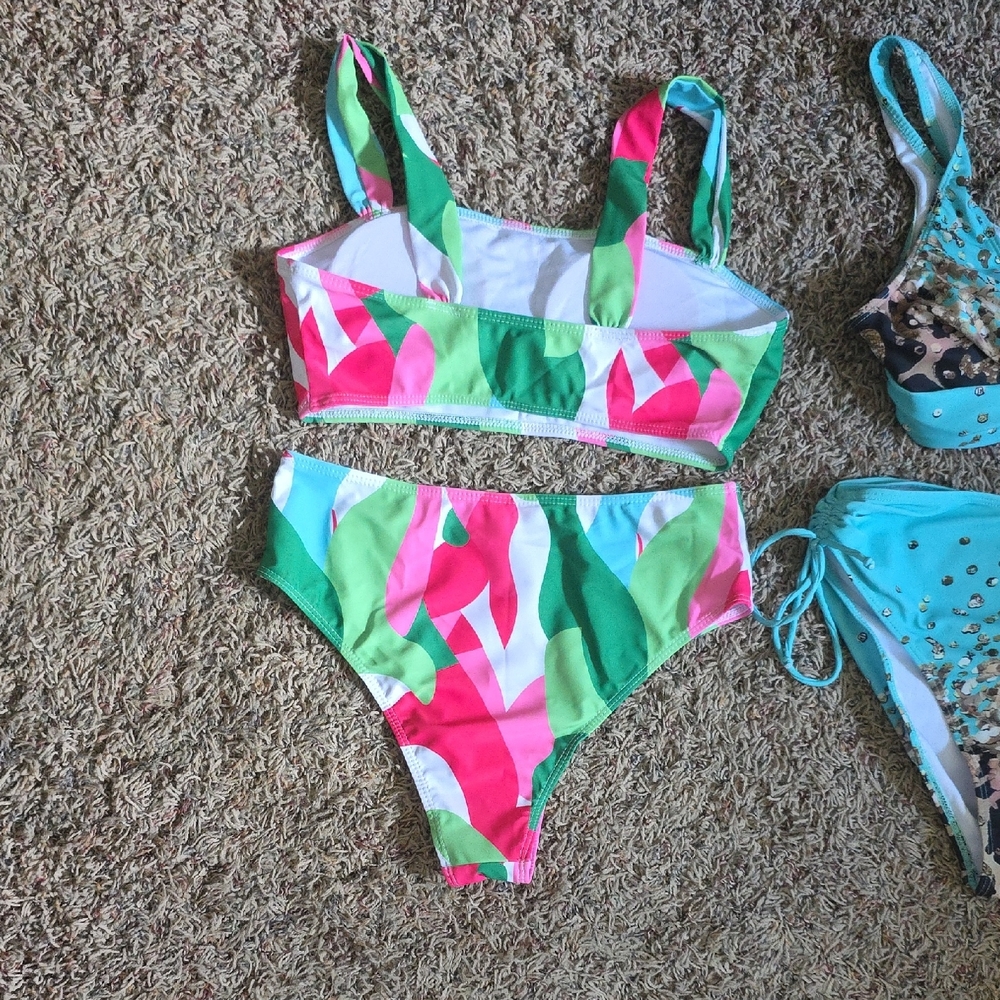 Colorful Bikini Set - Picture 3 of 7